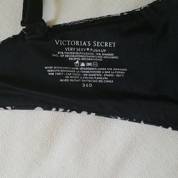 Victoria Secret - Picture 6 of 7